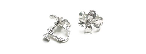 銀のイヤリング